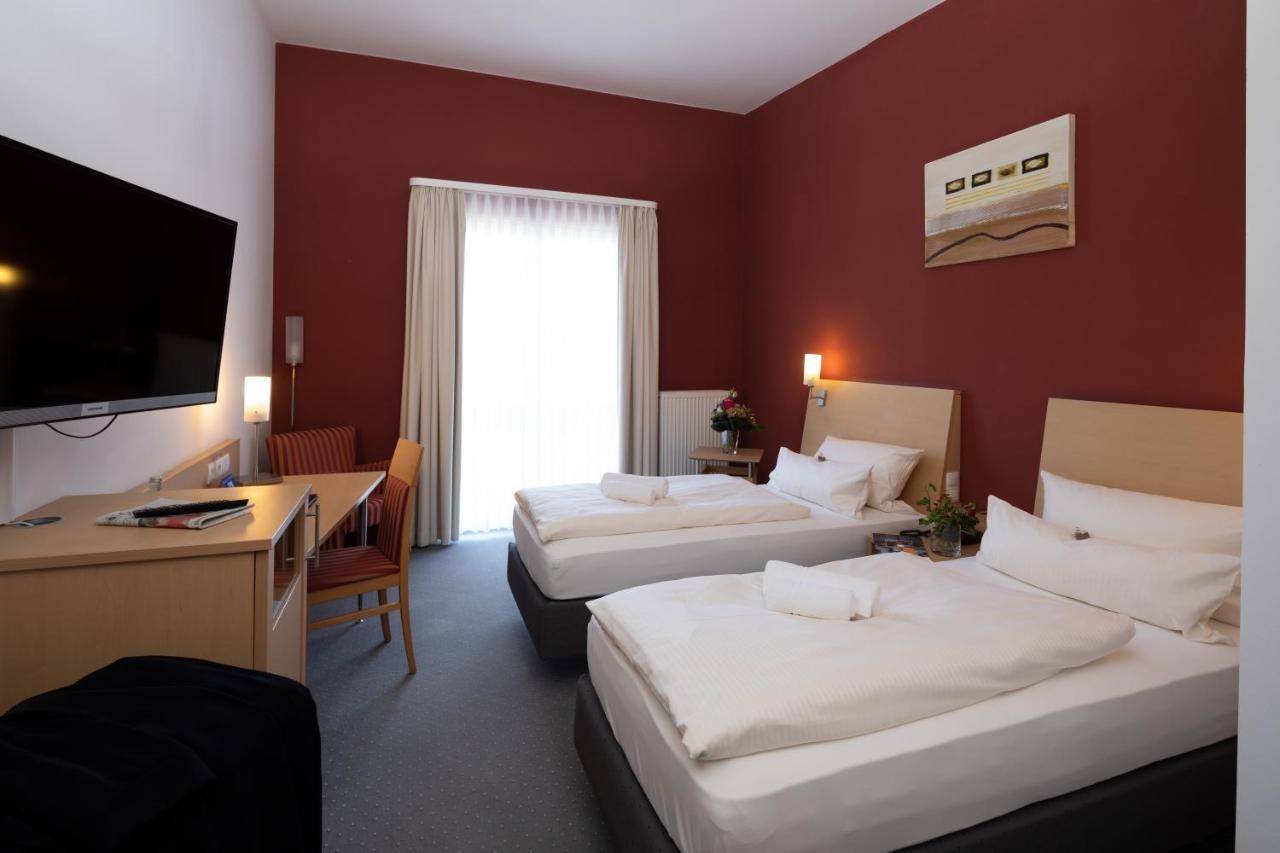 Hotel Mainpromenade ***S Karlstadt Exterior photo